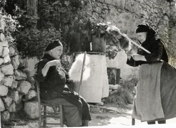 Το γνέσιμο του μαλλιού